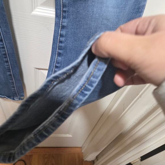 Levi’s 726 High Rise Flare Jeans Medium Wash Size 26 - Picture 3 of 9